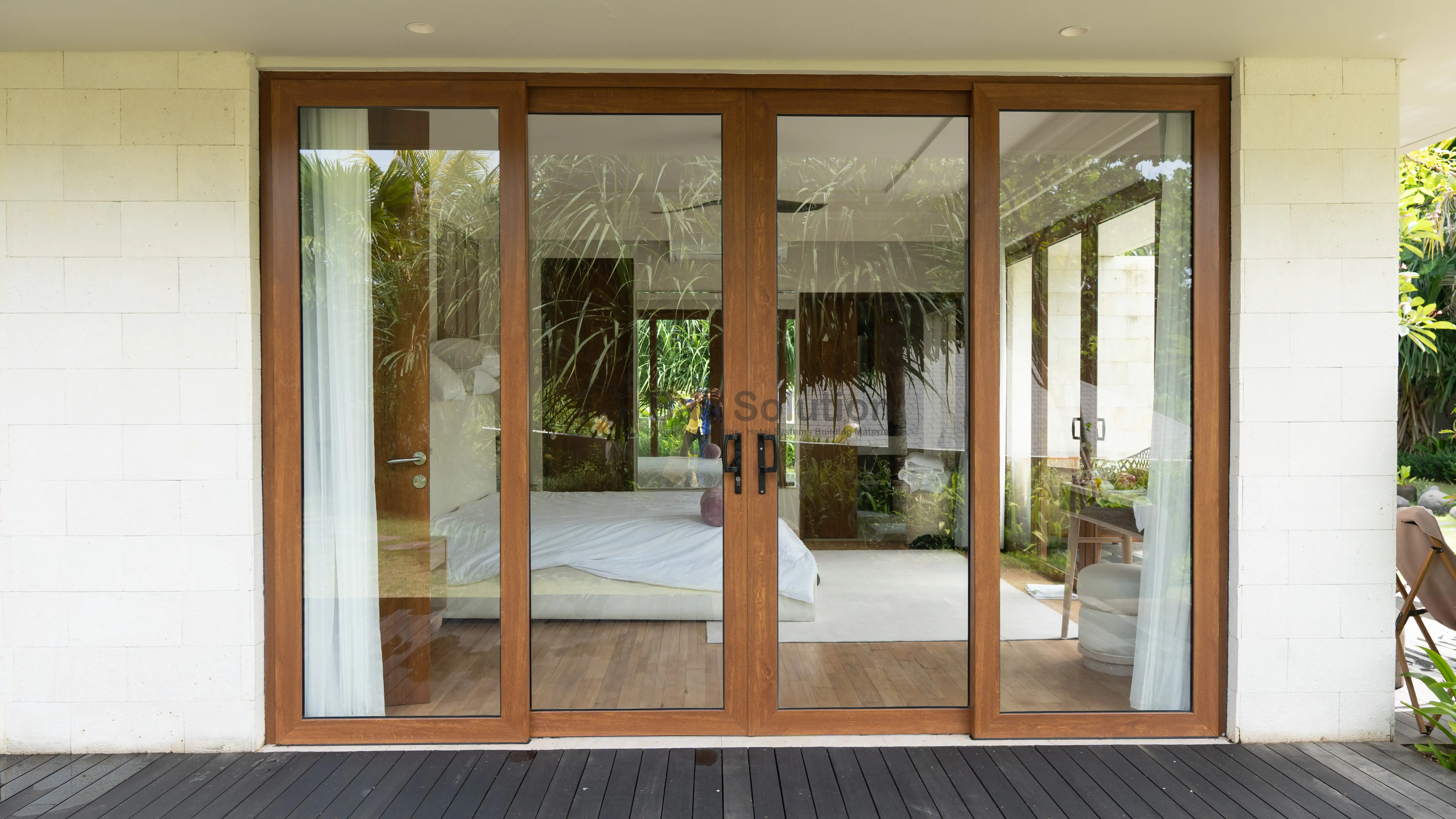 Pilihan Pintu Kayu Modern untuk Rumah Anda: Elegan, Tahan Lama, dan Ramah Lingkungan